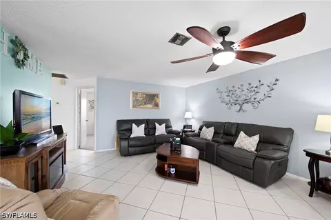 4706 SE 4th Pl #15, Cape Coral, FL 33904