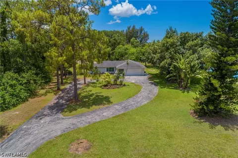 6350 Painted Leaf Ln, Naples, FL 34116