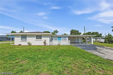 4220 Deleon St, Fort Myers, FL 33901