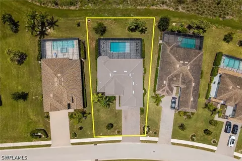 View/Area - 17414 Elkgrove Ln, Estero, FL 33928 photo 2 of 7