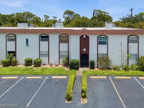 2828 Jackson St #F3, Fort Myers, FL 33901