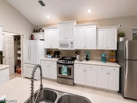 Kitchen - 20381 Rookery Dr, Estero, FL 33928 photo 2 of 3