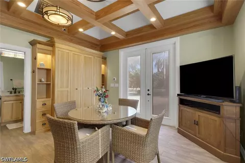 4840 Carriage Ct, Naples, FL 34114 photo 9