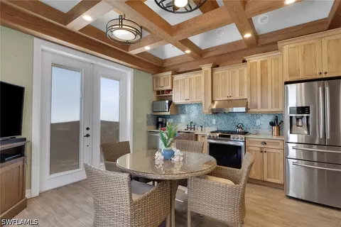 4840 Carriage Ct, Naples, FL 34114 photo 8