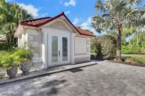 4840 Carriage Ct, Naples, FL 34114 photo 5