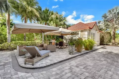 4840 Carriage Ct, Naples, FL 34114 photo 12