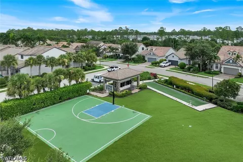 View/Area - 16367 Halberry Ln, Naples, FL 34110 photo 3 of 4