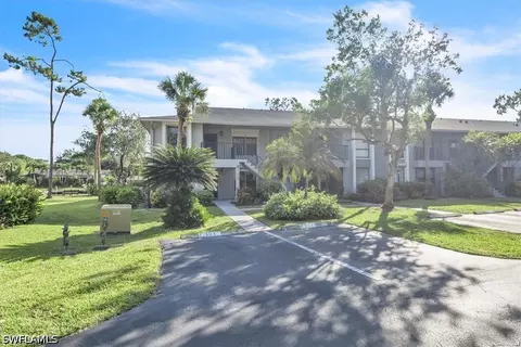 1223 Commonwealth Cir #101, Naples, FL 34116