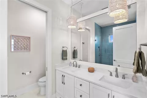 117 Hercules Dr, Fort Myers Beach, FL 33931