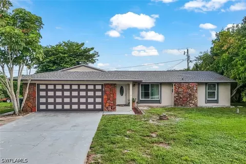 8110 Valencia Rd, Fort Myers, FL 33967