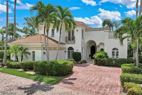 4650 Via Roma, Bonita Springs, FL 34134