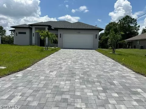 1121 Cariston Ave, Lehigh Acres, FL 33971