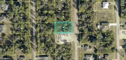 2013 Polar Ave, Alva, FL 33920