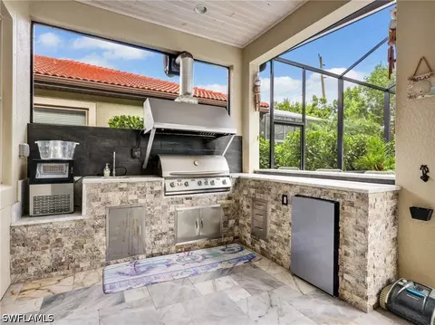 Kitchen - 16395 Barclay Ct, Naples, FL 34110 photo 5 of 5