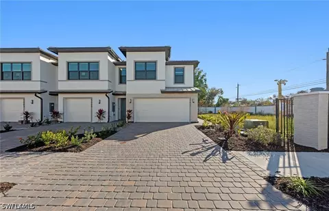 27818 Solis Grande Dr, Bonita Springs, FL 34135