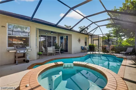 Exterior - 20940 Persimmon Pl, Estero, FL 33928 photo 5 of 10
