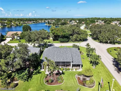 View/Area - 6832 Compton Ln S, Naples, FL 34104 photo 2 of 6