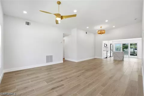 8336 Lagoon Rd, Fort Myers Beach, FL 33931