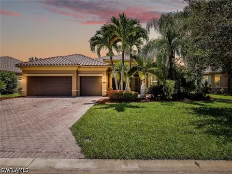 Exterior - 20921 Torre Del Lago St, Estero, FL 33928 photo 2 of 7