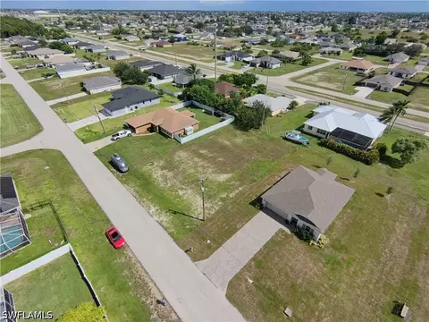 1920 NW 24th Ter, Cape Coral, FL 33993