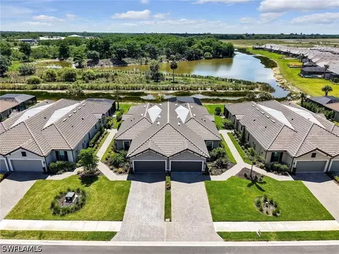15558 Vittorio St, Naples, FL 34114
