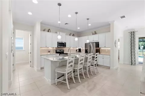 Kitchen - 3636 Pilot Cir, Naples, FL 34120 photo 3 of 3