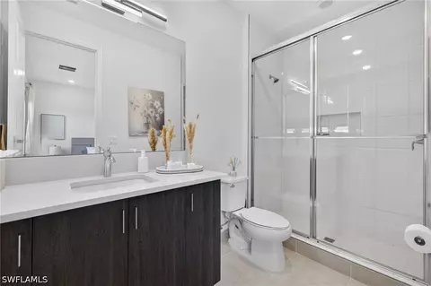 Bath - 20390 Fair Oak Ln, Estero, FL 33928 photo 4 of 5
