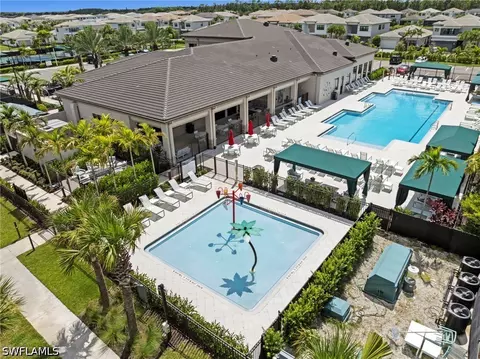 Exterior - 20390 Fair Oak Ln, Estero, FL 33928 photo 5 of 6