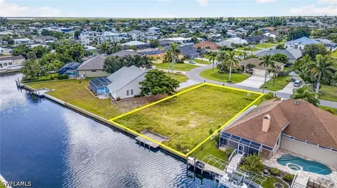 3516 SW 7th Ter, Cape Coral, FL 33991