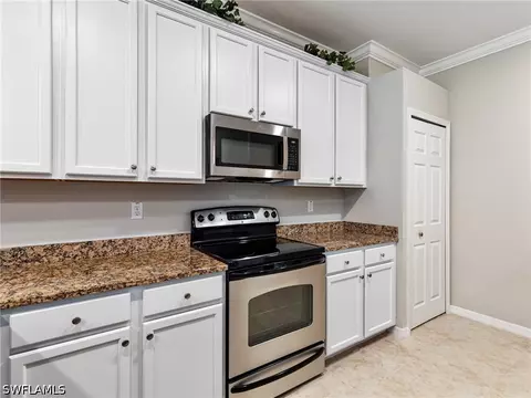 Kitchen - 13230 Boccala Ln, Estero, FL 33928 photo 4 of 4