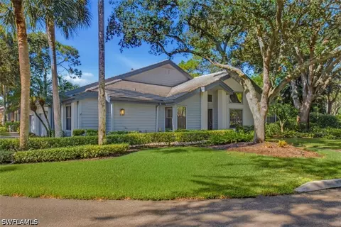 27120 Kindlewood Ln, Bonita Springs, FL 34134