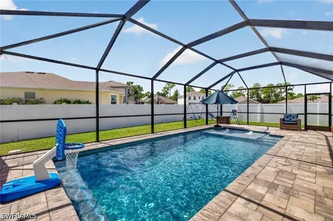 3172 Estancia Ln, Cape Coral, FL 33909