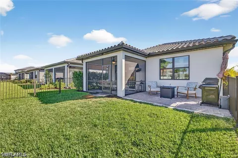 Exterior - 20564 Pebble Glen Dr, Estero, FL 33928 photo 7 of 10