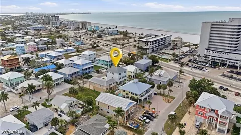 129 Pearl St, Fort Myers Beach, FL 33931