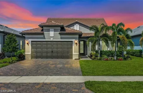 19252 Aqua Shore Dr, Fort Myers, FL 33913