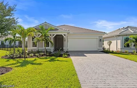 17338 Willow Tree Ln, North Fort Myers, FL 33917
