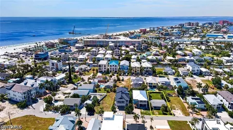 440 Palermo Cir, Fort Myers Beach, FL 33931