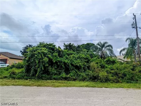 3709 16th St SW, Lehigh Acres, FL 33976