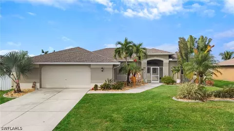 4136 NE 15th Pl, Cape Coral, FL 33909