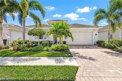 28024 Seasons Tide Ave, Bonita Springs, FL 34135