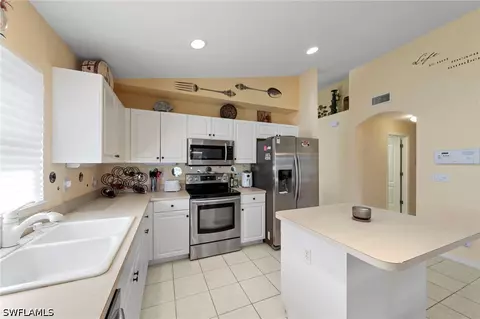 Kitchen - 21517 Berwhich Run, Estero, FL 33928 photo 4 of 5