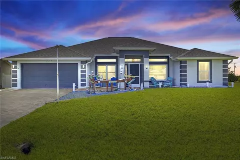 1927 NE 18th Ave, Cape Coral, FL 33909