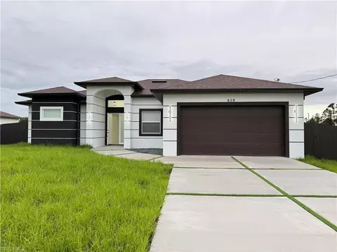 810 Jaguar Blvd, Lehigh Acres, FL 33974