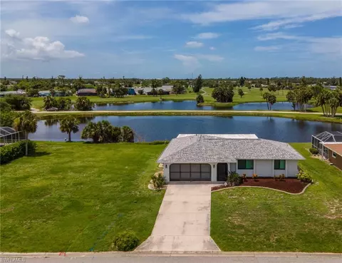15 Oakland Hills Pl, Rotonda West, FL 33947