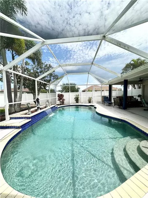 228 NW 22nd Pl, Cape Coral, FL 33993