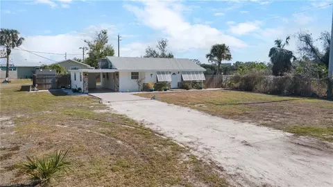 1495 New Point Comfort Rd, Englewood, FL 34223