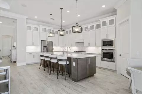 Kitchen - 18377 Ridgeline Dr, Estero, FL 33928 photo 6 of 7