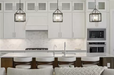 Kitchen - 18377 Ridgeline Dr, Estero, FL 33928 photo 7 of 7