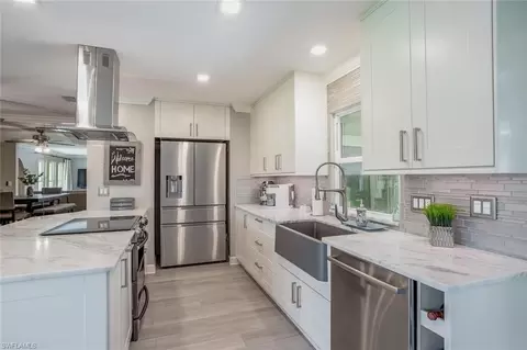 1137 SE 19th Ter, Cape Coral, FL 33990