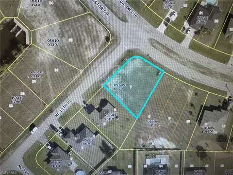 1318 S Gator Cir, Cape Coral, FL 33909